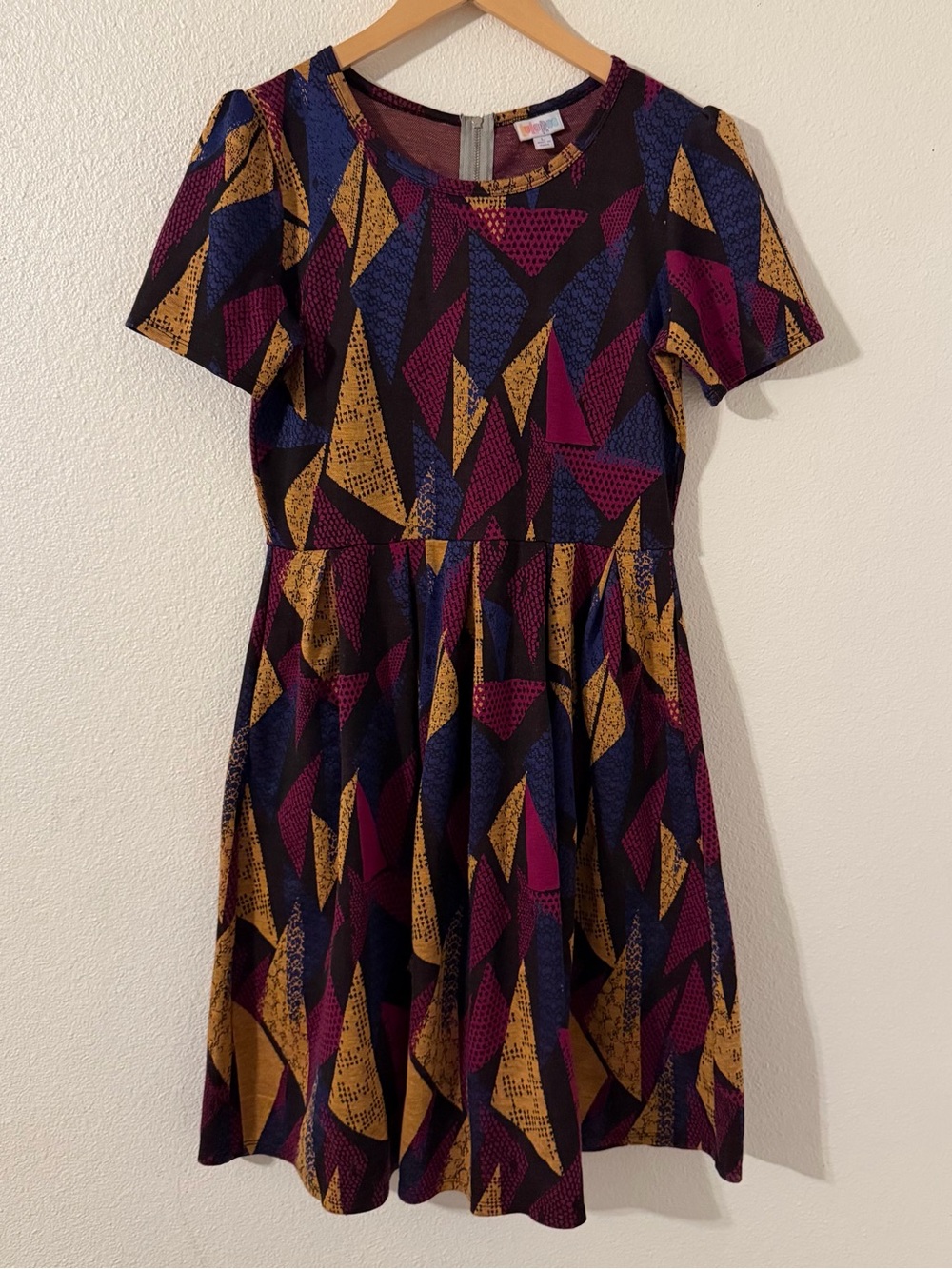 LuLaRoe Amelia Dress Size Large Multicolor With Pockets